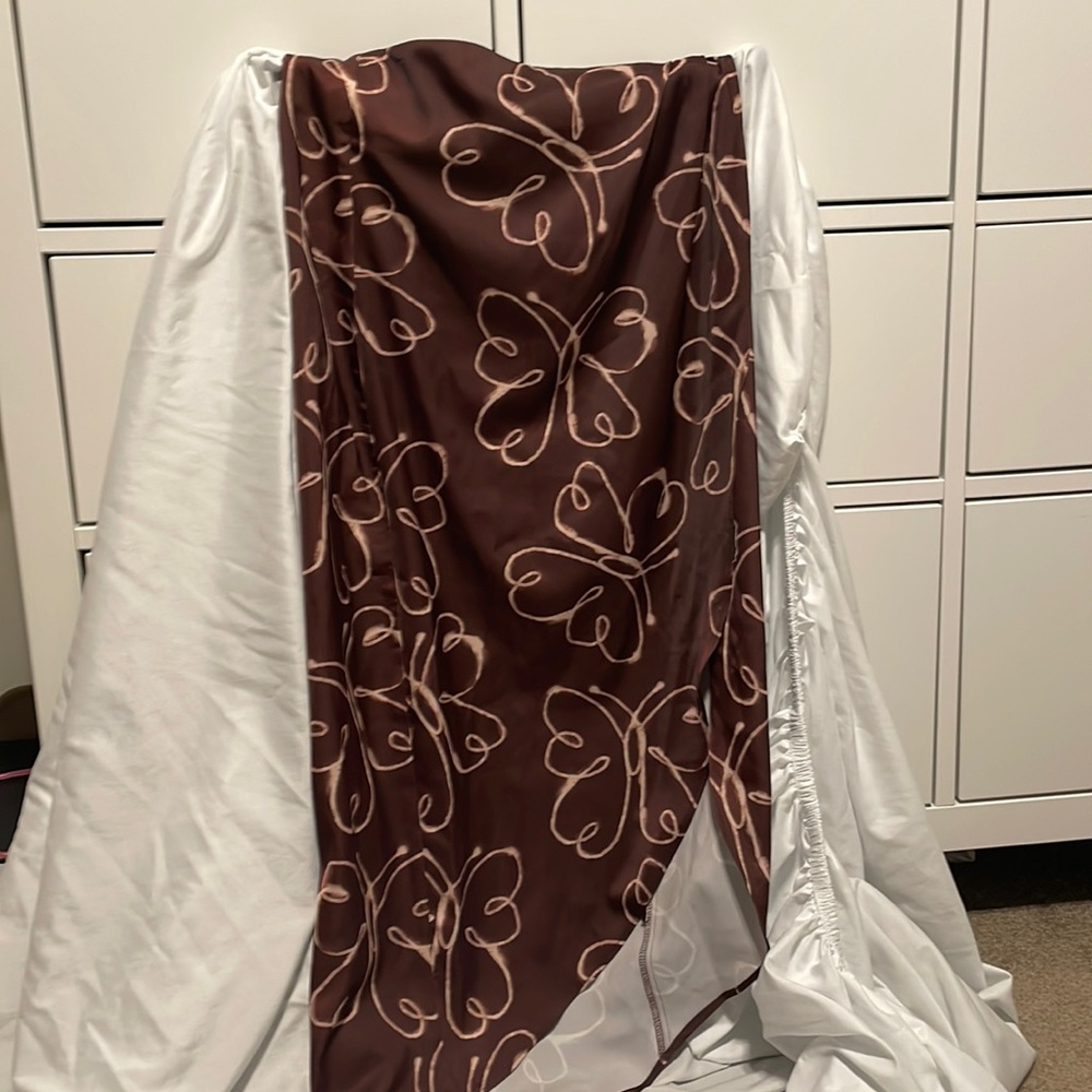 Brown Urban Outfitters skirt with a slit